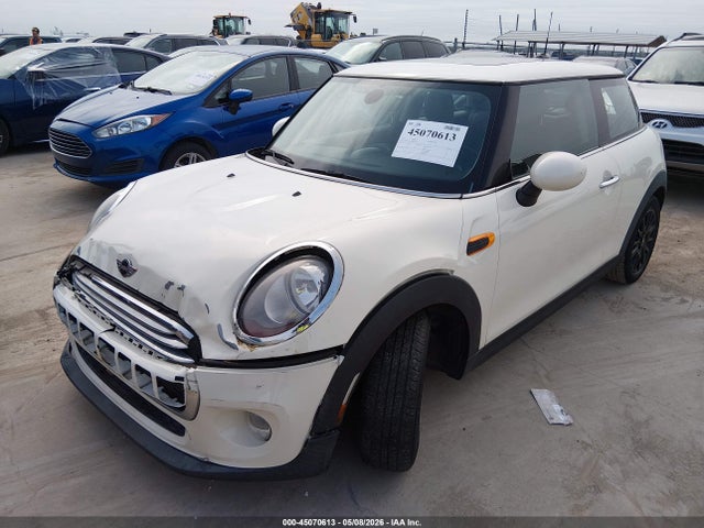 Продаж на аукціоні авто 2015 Mini Hardtop Cooper, vin: WMWXM5C58F3A59537, номер лоту: 45070613