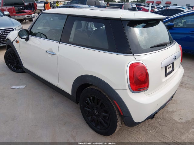 Продаж на аукціоні авто 2015 Mini Hardtop Cooper, vin: WMWXM5C58F3A59537, номер лоту: 45070613