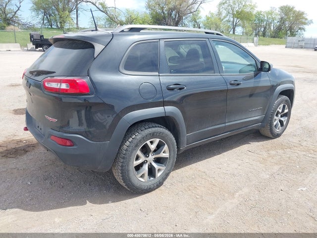 Продаж на аукціоні авто 2016 Jeep Cherokee Trailhawk, vin: 1C4PJMBB0GW121071, номер лоту: 45070612
