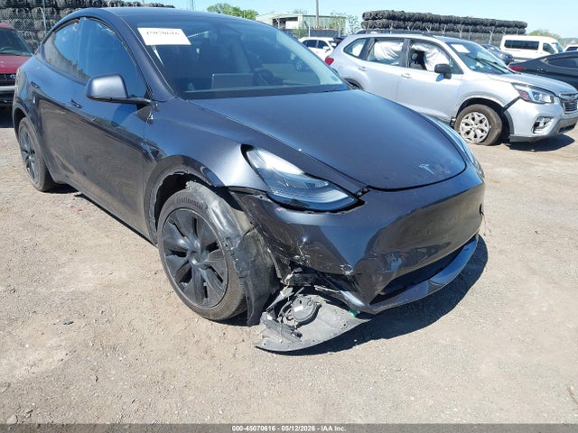 Продаж на аукціоні авто 2024 Tesla Model Y Long Range Dual Motor All-wheel Drive, vin: 7SAYGDEE7RF196496, номер лоту: 45070616