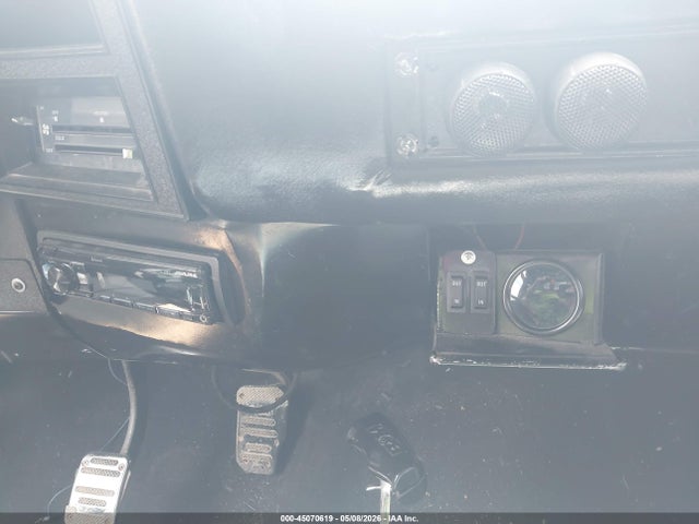 45070619 :رقم المزاد ، 1GCCC14DXBB122329 vin ، 1981 Chevrolet C10 مزاد بيع