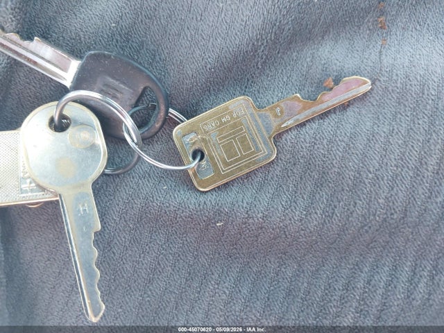 45070620 :رقم المزاد ، 1GTEC14K0NZ529627 vin ، 1992 Gmc Sierra C1500 مزاد بيع