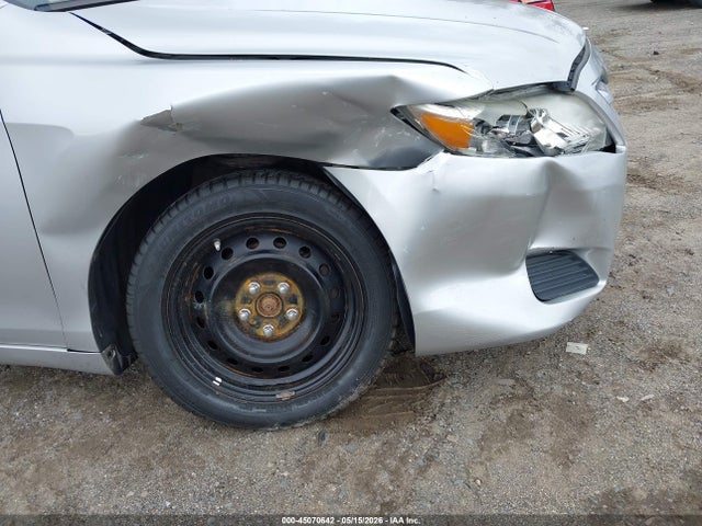 45070642 :رقم المزاد ، 4T4BF3EK9BR171586 vin ، 2011 Toyota Camry Le مزاد بيع