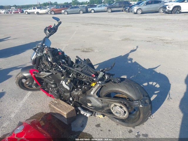 Ducati Diavel V4 2023 ZDMGAR1W0PB000652 Image 3