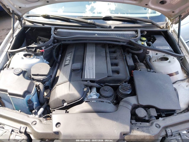 45070652 :رقم المزاد ، WBAEU33473PM52269 vin ، 2003 Bmw 325xi مزاد بيع