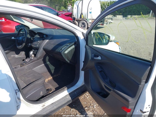 Продажа на аукционе авто 2017 Ford Focus Se, vin: 1FADP3F24HL328173, номер лота: 45070679