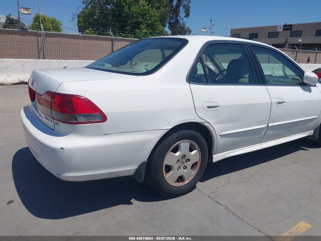 45070684 :رقم المزاد ، 1HGCG165X2A020286 vin ، 2002 Honda Accord 3.0 Ex مزاد بيع
