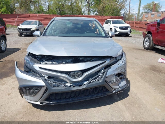45070719 :رقم المزاد ، 4T1G11AK7PU808555 vin ، 2023 Toyota Camry Se مزاد بيع