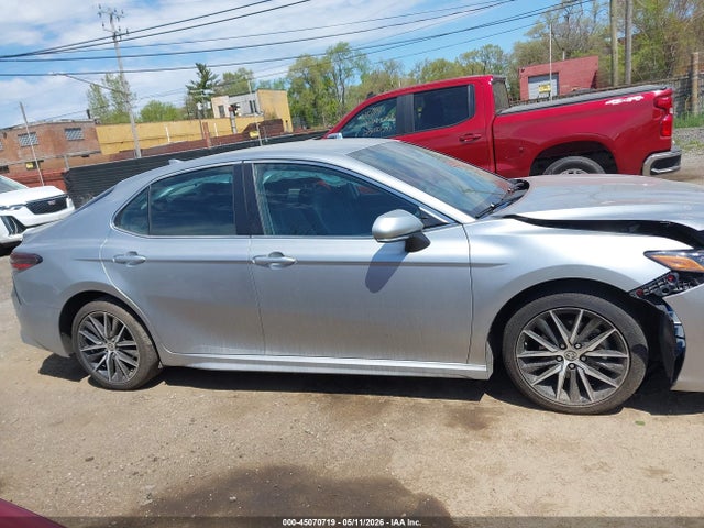 45070719 :رقم المزاد ، 4T1G11AK7PU808555 vin ، 2023 Toyota Camry Se مزاد بيع