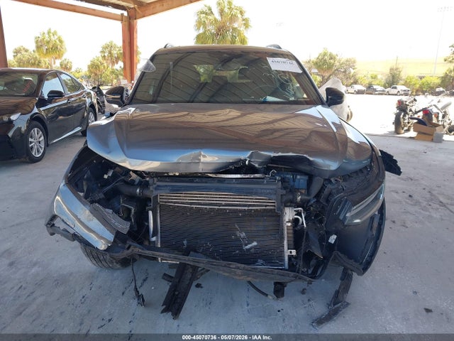 Продаж на аукціоні авто 2023 Volkswagen Tiguan 2.0t Se R-line Black, vin: 3VVCB7AX1PM040561, номер лоту: 45070736