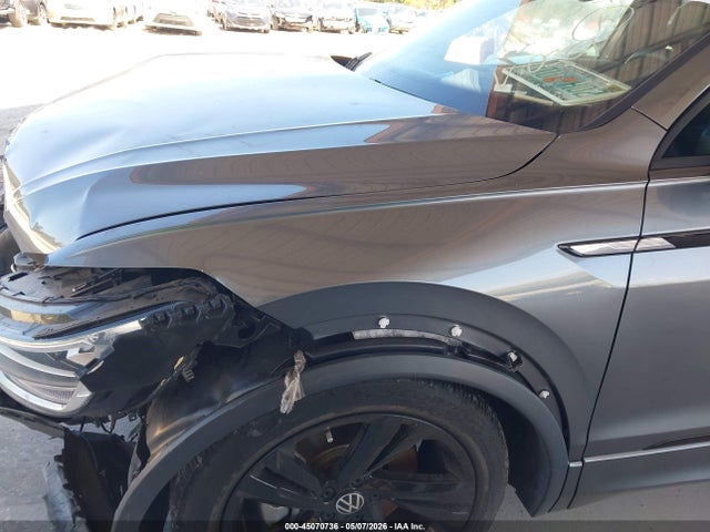 Продаж на аукціоні авто 2023 Volkswagen Tiguan 2.0t Se R-line Black, vin: 3VVCB7AX1PM040561, номер лоту: 45070736