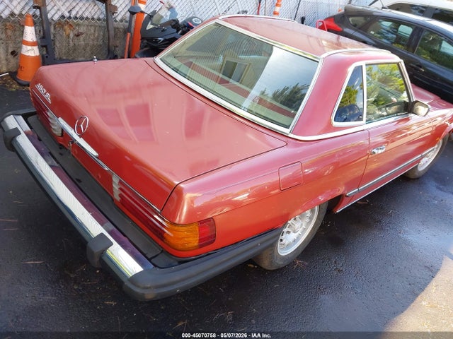 45070758 :رقم المزاد ، 10704412027608 vin ، 1975 Mercedes-benz Sl 450 مزاد بيع