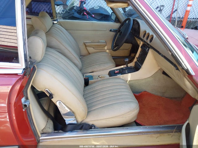 45070758 :رقم المزاد ، 10704412027608 vin ، 1975 Mercedes-benz Sl 450 مزاد بيع