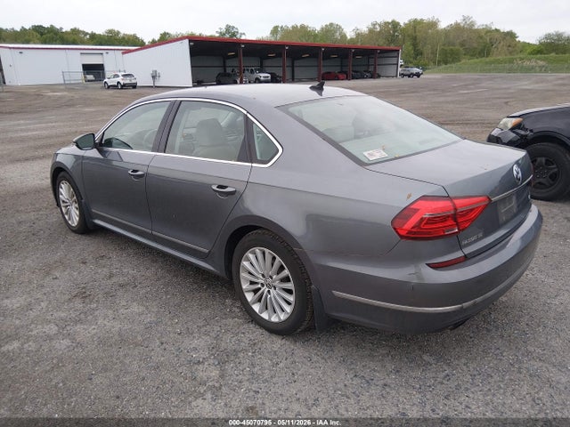 45070795 :رقم المزاد ، 1VWBT7A3XGC059323 vin ، 2016 Volkswagen Passat 1.8t Se مزاد بيع