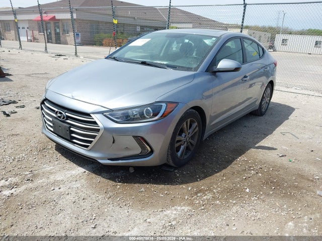 2017 Hyundai Elantra Value Edition მანქანა იყიდება აუქციონზე, vin: 5NPD84LF6HH155863, აუქციონის ნომერი: 45070858