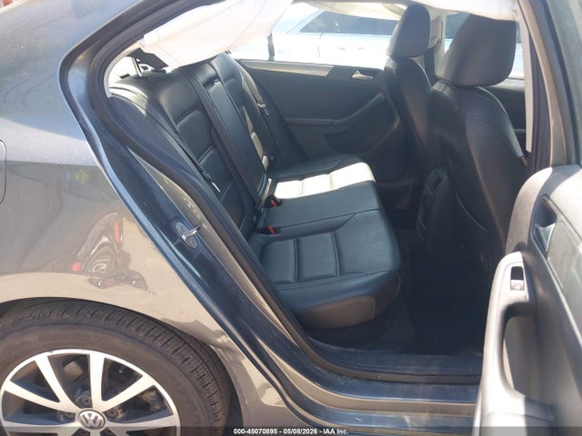 45070895 :رقم المزاد ، 3VWDB7AJ1HM215839 vin ، 2017 Volkswagen Jetta 1.4t Se مزاد بيع