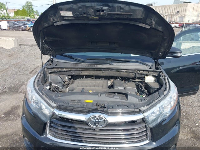 2015 Toyota Highlander Xle V6 მანქანა იყიდება აუქციონზე, vin: 5TDJKRFH3FS093747, აუქციონის ნომერი: 45070905