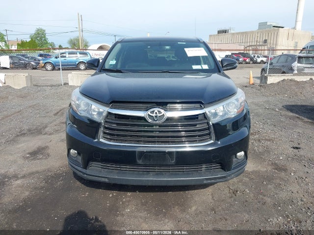 2015 Toyota Highlander Xle V6 მანქანა იყიდება აუქციონზე, vin: 5TDJKRFH3FS093747, აუქციონის ნომერი: 45070905