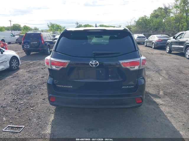 2015 Toyota Highlander Xle V6 მანქანა იყიდება აუქციონზე, vin: 5TDJKRFH3FS093747, აუქციონის ნომერი: 45070905