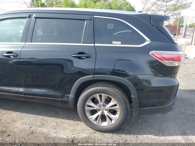 2015 Toyota Highlander Xle V6 მანქანა იყიდება აუქციონზე, vin: 5TDJKRFH3FS093747, აუქციონის ნომერი: 45070905