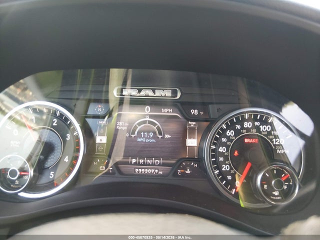 Продажа на аукционе авто 2021 Ram 3500 Big Horn  4x4 8' Box, vin: 3C63RRHL9MG588592, номер лота: 45070925