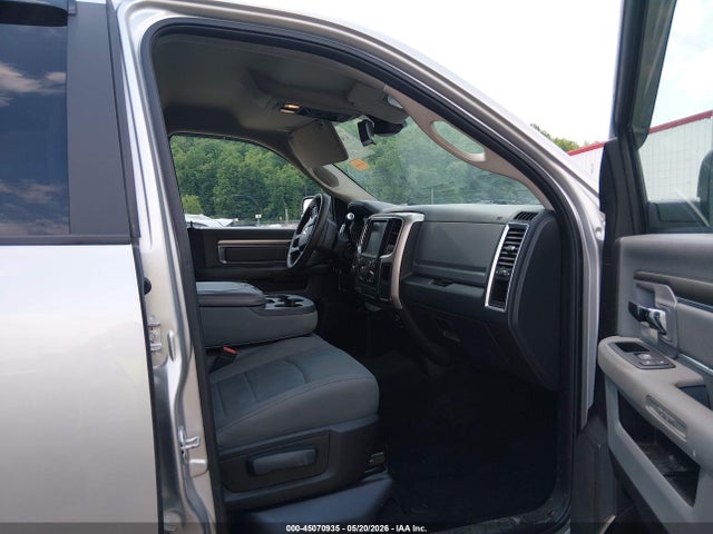 Продажа на аукционе авто 2016 Ram 2500 Slt, vin: 3C6UR5DL2GG103815, номер лота: 45070935
