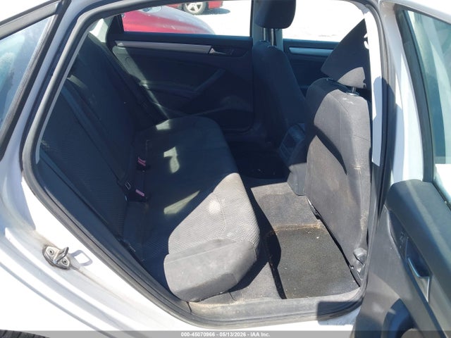 Продажа на аукционе авто 2013 Volkswagen Passat 2.5l S, vin: 1VWAP7A3XDC006701, номер лота: 45070966