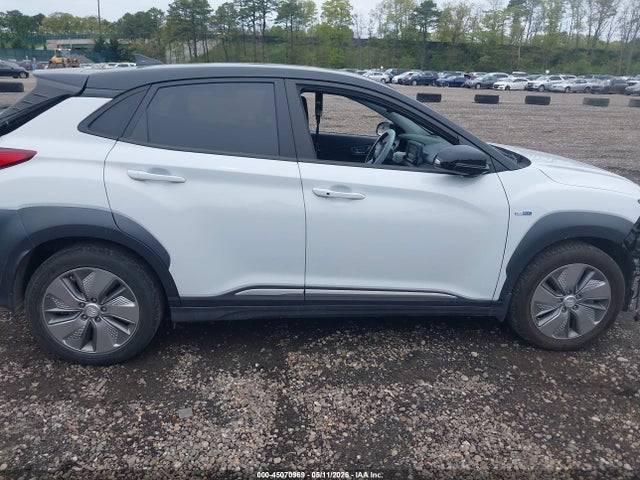 2020 Hyundai Kona Electric Sel მანქანა იყიდება აუქციონზე, vin: KM8K23AG5LU077018, აუქციონის ნომერი: 45070969