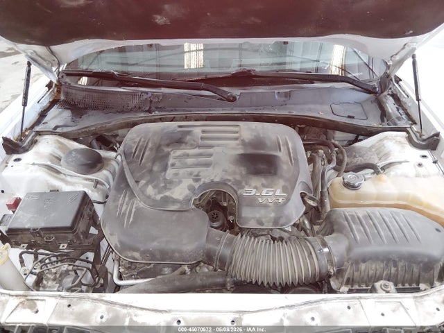 45070972 :رقم المزاد ، 2C3CDXBG2FH762064 vin ، 2015 Dodge Charger Se مزاد بيع