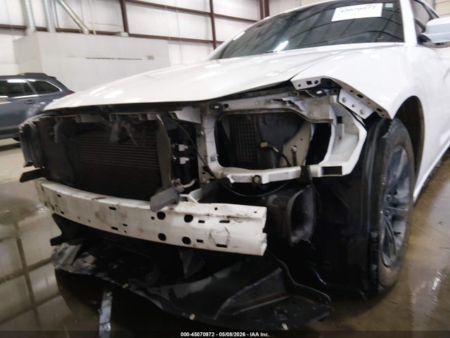 45070972 :رقم المزاد ، 2C3CDXBG2FH762064 vin ، 2015 Dodge Charger Se مزاد بيع