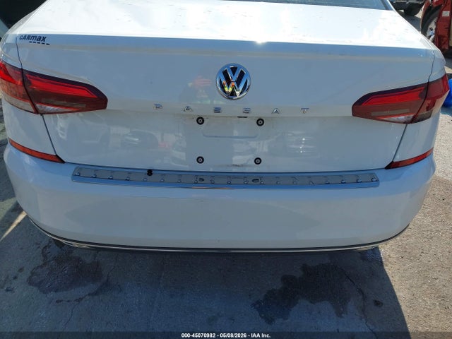 Продаж на аукціоні авто 2022 Volkswagen Passat 2.0t Se, vin: 1VWSA7A37NC004945, номер лоту: 45070982