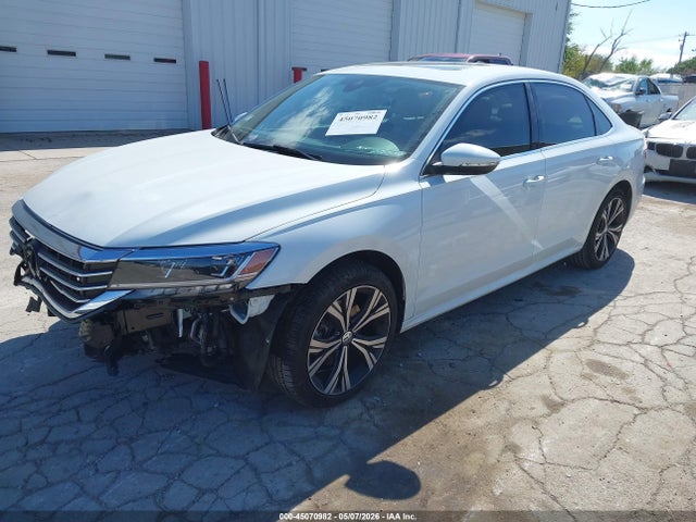 Продаж на аукціоні авто 2022 Volkswagen Passat 2.0t Se, vin: 1VWSA7A37NC004945, номер лоту: 45070982