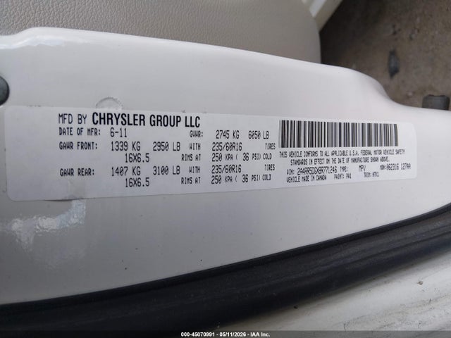 2011 Chrysler Town & Country Touring მანქანა იყიდება აუქციონზე, vin: 2A4RR5DGXBR771246, აუქციონის ნომერი: 45070991