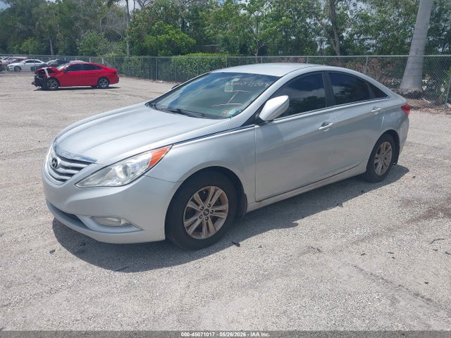Продажа на аукционе авто 2013 Hyundai Sonata Gls, vin: 5NPEB4AC2DH556304, номер лота: 45071017