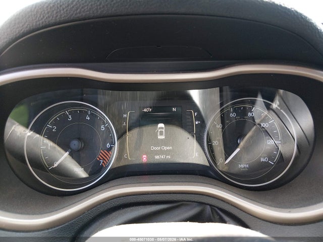 1C4PJLCB6EW158177 Jeep Cherokee Latitude