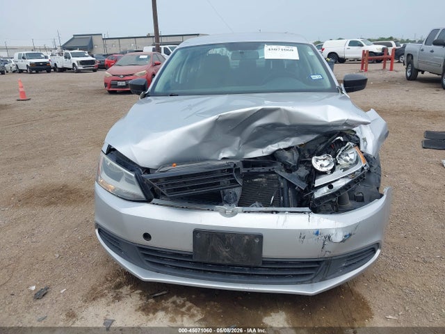 45071060 :رقم المزاد ، 3VW2K7AJ9DM352240 vin ، 2013 Volkswagen Jetta 2.0l S مزاد بيع