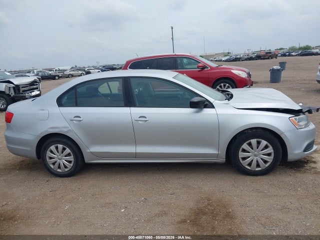 45071060 :رقم المزاد ، 3VW2K7AJ9DM352240 vin ، 2013 Volkswagen Jetta 2.0l S مزاد بيع