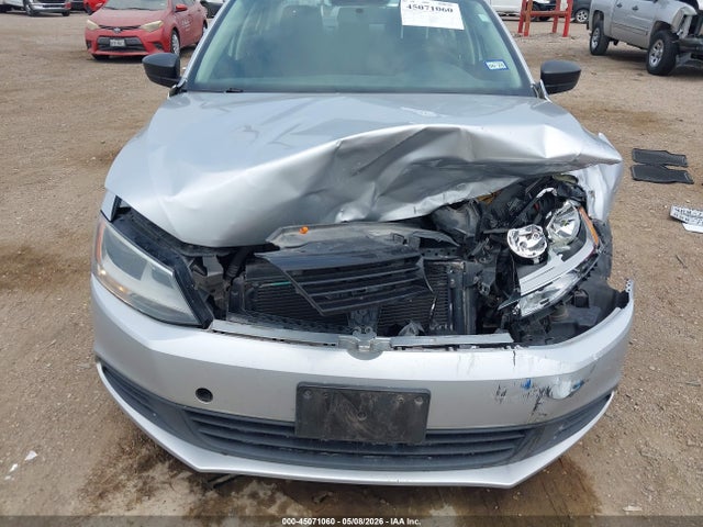 45071060 :رقم المزاد ، 3VW2K7AJ9DM352240 vin ، 2013 Volkswagen Jetta 2.0l S مزاد بيع