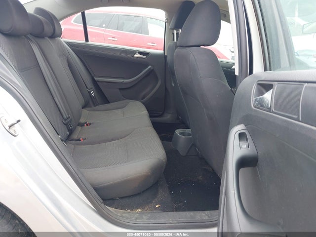 45071060 :رقم المزاد ، 3VW2K7AJ9DM352240 vin ، 2013 Volkswagen Jetta 2.0l S مزاد بيع