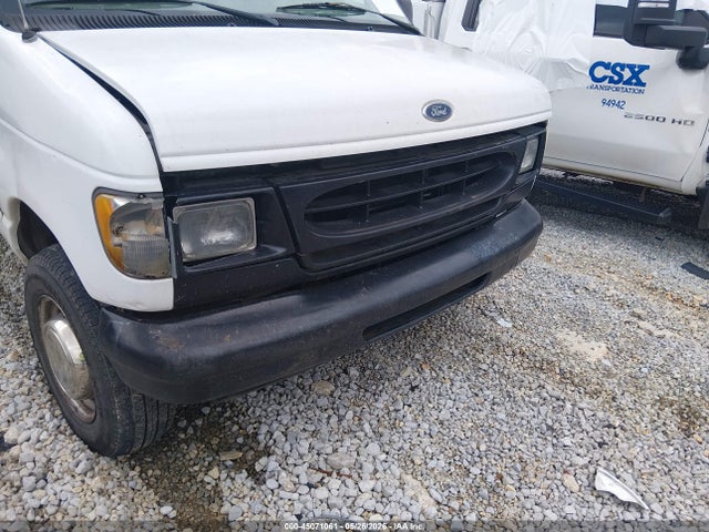 45071061 :رقم المزاد ، 1FTNE2425YHB16337 vin ، 2000 Ford E-250 Commercial مزاد بيع