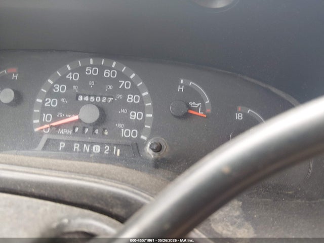 45071061 :رقم المزاد ، 1FTNE2425YHB16337 vin ، 2000 Ford E-250 Commercial مزاد بيع