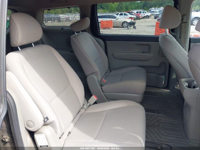 Продажа на аукционе авто 2016 Kia Sedona Lx, vin: KNDMB5C17G6178685, номер лота: 45071067
