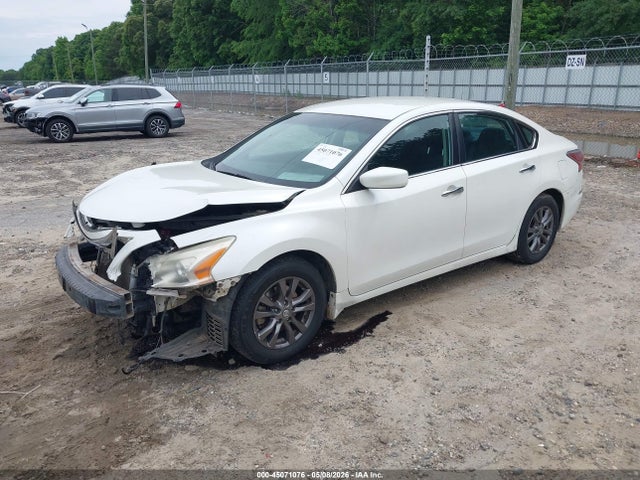 Продаж на аукціоні авто 2015 Nissan Altima 2.5 S, vin: 1N4AL3AP2FC498949, номер лоту: 45071076