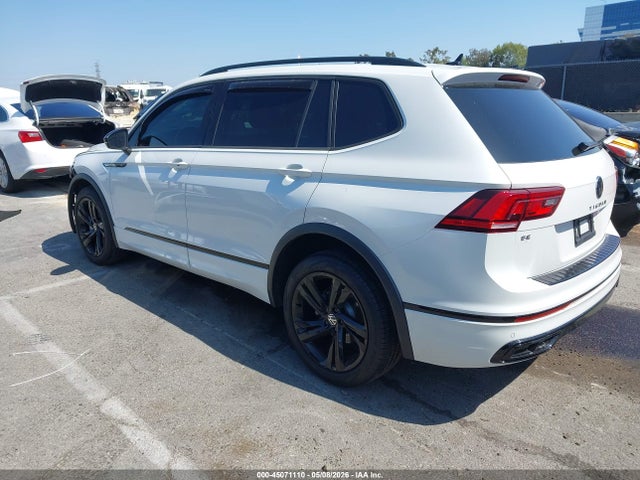 Продажа на аукционе авто 2023 Volkswagen Tiguan 2.0t Se R-line Black, vin: 3VVCB7AX4PM024564, номер лота: 45071110