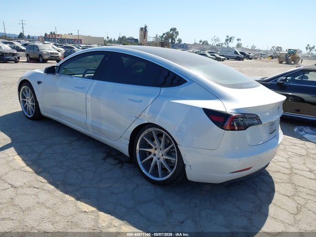 5YJ3E1EBXJF067707 Tesla Model 3 Long Range/performance