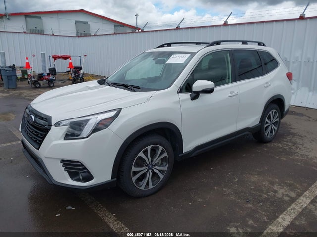 Subaru Forester Limited 2023 JF2SKAPC7PH470192 Image 2