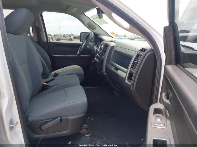 45071197 :رقم المزاد ، 1C6RR6FT2KS745672 vin ، 2019 Ram 1500 Classic Tradesman  4x2 6'4 Box مزاد بيع