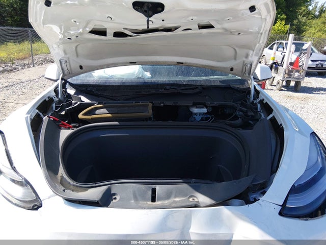 45071199 :رقم المزاد ، 5YJYGDEE1MF063478 vin ، 2021 Tesla Model Y Long Range Dual Motor All-wheel Drive مزاد بيع