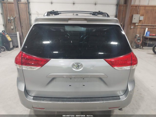 Продаж на аукціоні авто 2014 Toyota Sienna Le V6 8 Passenger, vin: 5TDKK3DCXES433869, номер лоту: 45071232