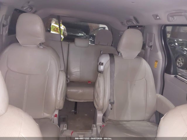 Продаж на аукціоні авто 2014 Toyota Sienna Le V6 8 Passenger, vin: 5TDKK3DCXES433869, номер лоту: 45071232
